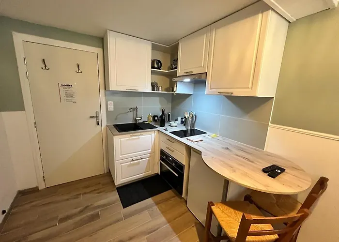 Apartment Brossard 2pers Tv And Wifi