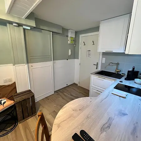 Brossard 2pers Tv And Wifi * Nantes